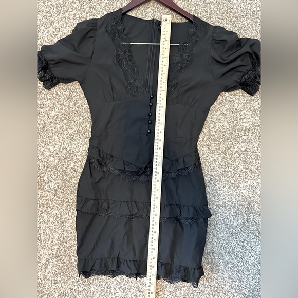 Black Lace Trim Ruffle Mini Dress Size Medium V-Neck Short Sleeve Party Dress - Picture 13 of 13
